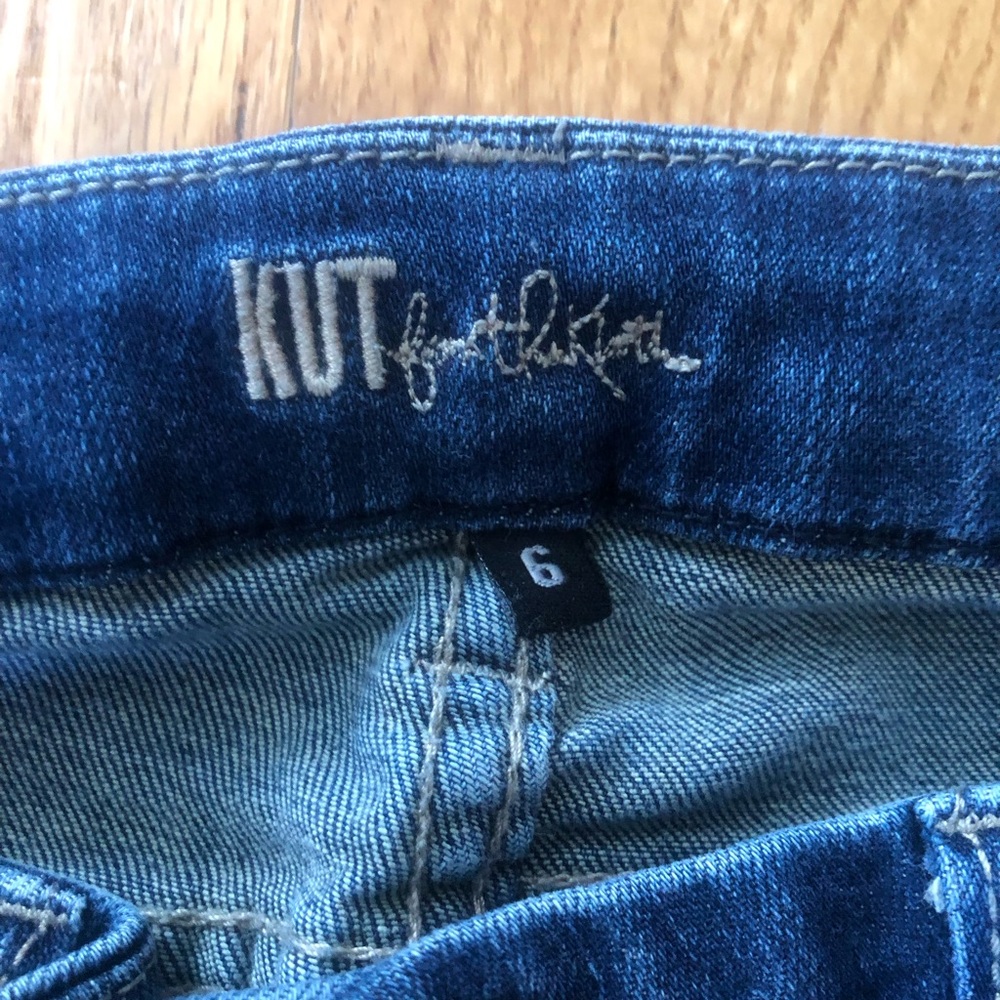 Kut from the Kloth women’s Stevie straight leg jeans - Picture 3 of 7